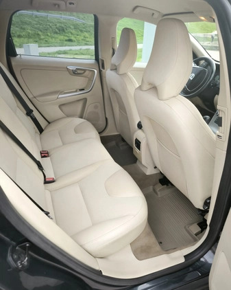 Volvo XC 60 cena 39500 przebieg: 247876, rok produkcji 2010 z Wrocław małe 232